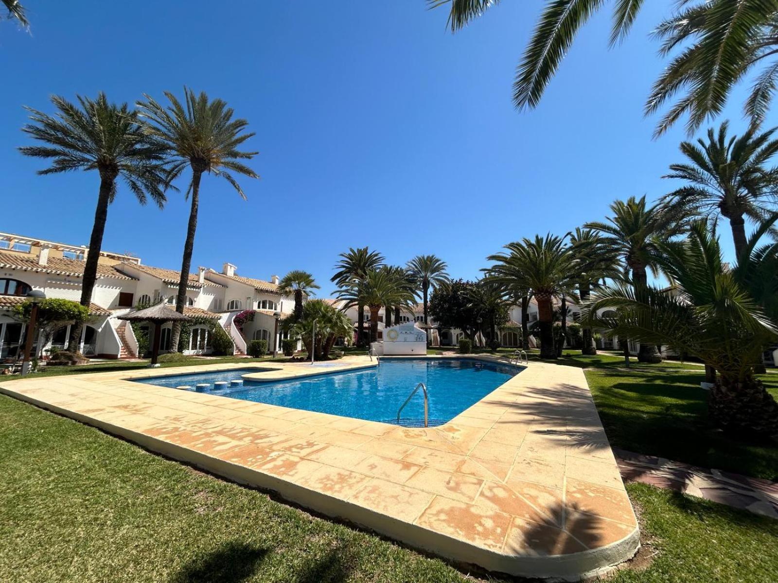 Boira - Vivienda En Urbanizacion A Primera Linea De Playa Dénia Esterno foto